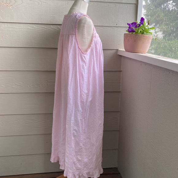 Vintage Pink Lace Trim Chemise - Picture 3 of 11